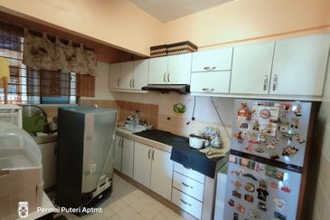 PERMAI PUTERI APARTMENT | TMN DATO’ AHMAD RAZALI, AMPANG