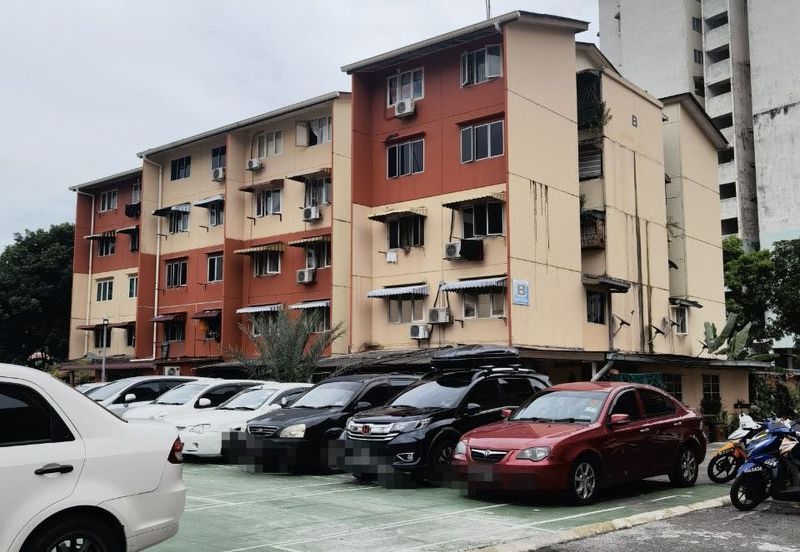 KELUMPUK EMBUN EMAS, AU3 KERAMAT WANGSA