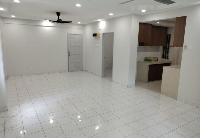 Corner Unit Pelangi Damansara Condominium Mutiara Damansara