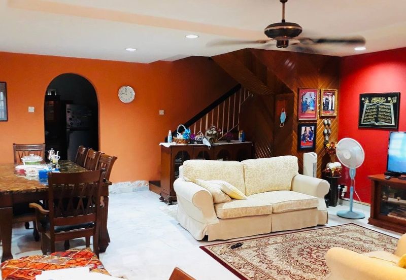 For Sell End Lot Double Storey Terrace House, Taman Bukit Indah, Ampang