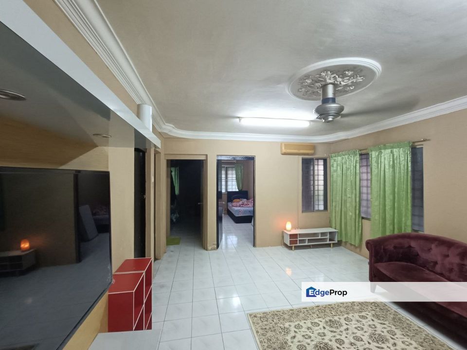 Ground Floor Saujana Apartment, Damansara Damai, Selangor, Damansara Damai