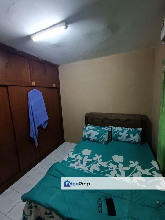 Ground Floor Saujana Apartment, Damansara Damai, Selangor, Damansara Damai