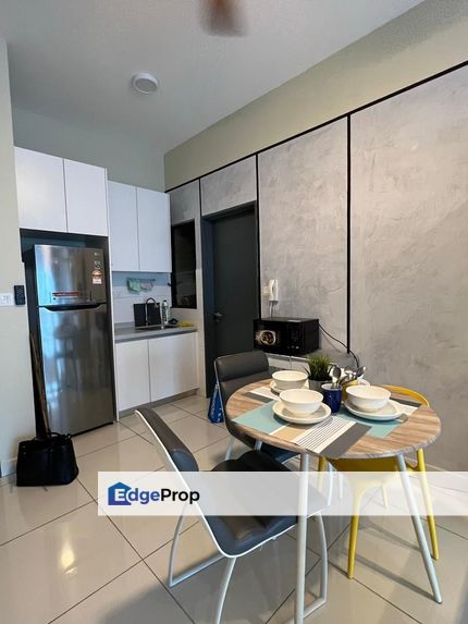 Modern 2-Bedroom Unit at The Link 2, Kuala Lumpur, Bukit Jalil