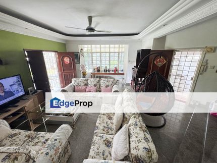 Exclusive Corner Unit with Spacious Garden, Selangor, Petaling Jaya