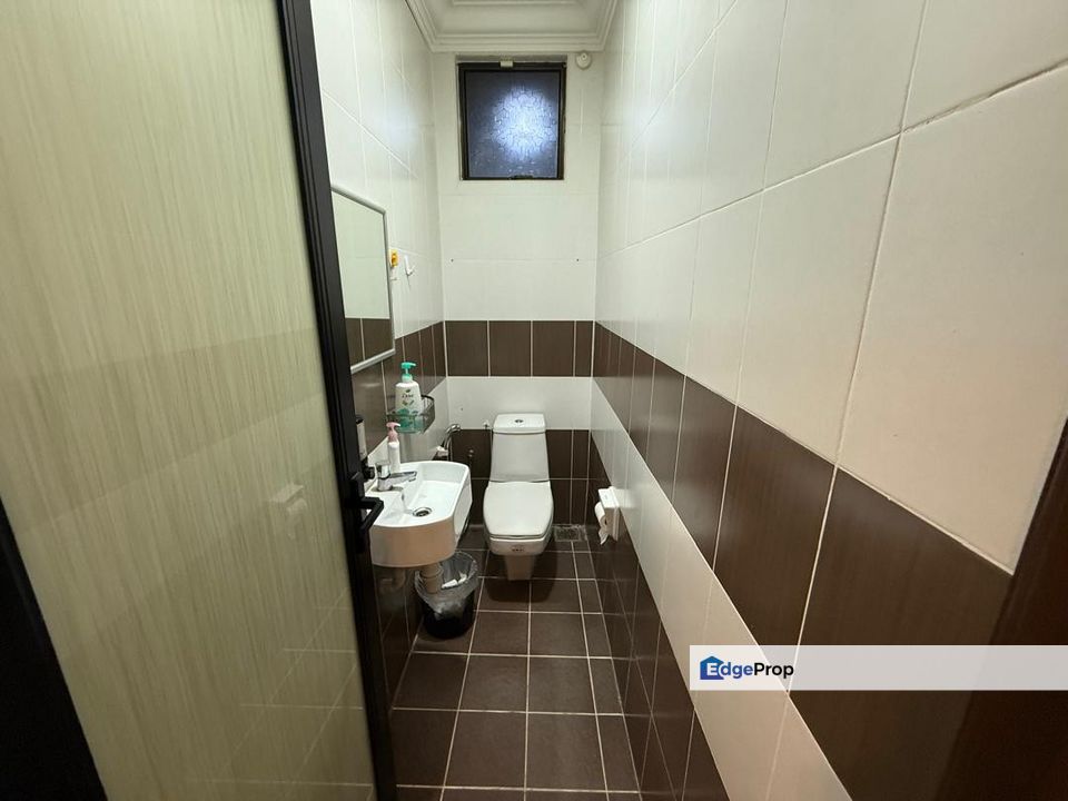 Gated and Guarded Twin Villa with Full Furnished, Penang, Batu Uban