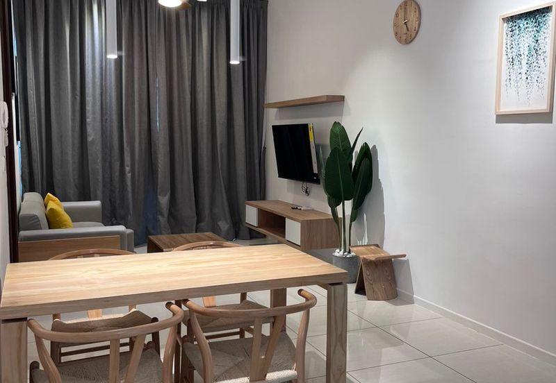 Queens Residences Q2