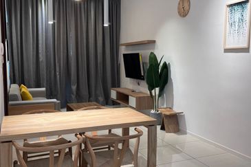 Queens Residences Q2