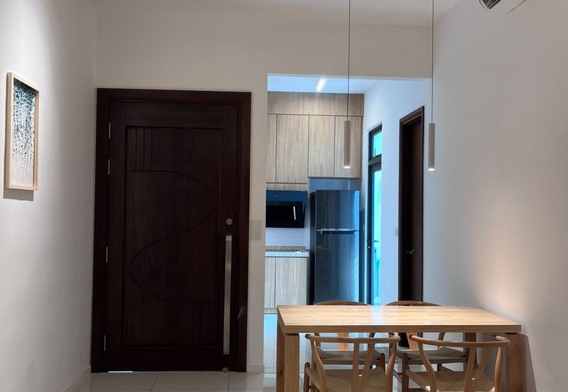 Queens Residences Q2