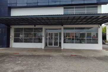 Pusat Perniagaan Alma