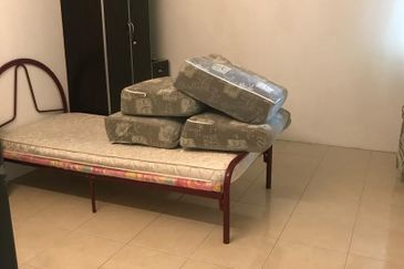 De Landmark Apartment (Seri Emas)