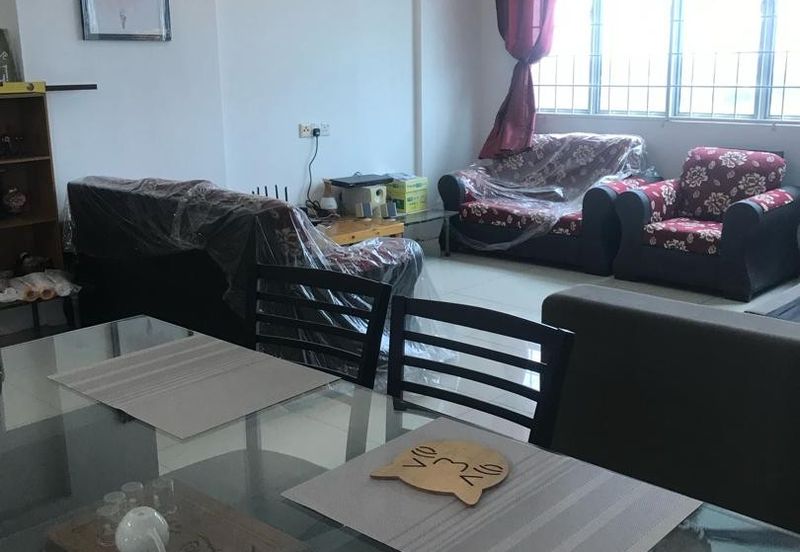 De Landmark Apartment (Seri Emas)