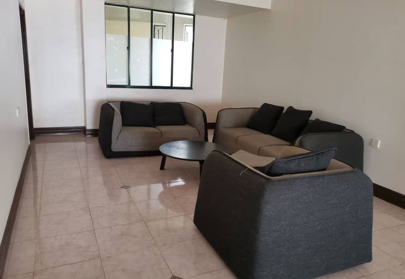 Silverton Condominium (Menara Perak)