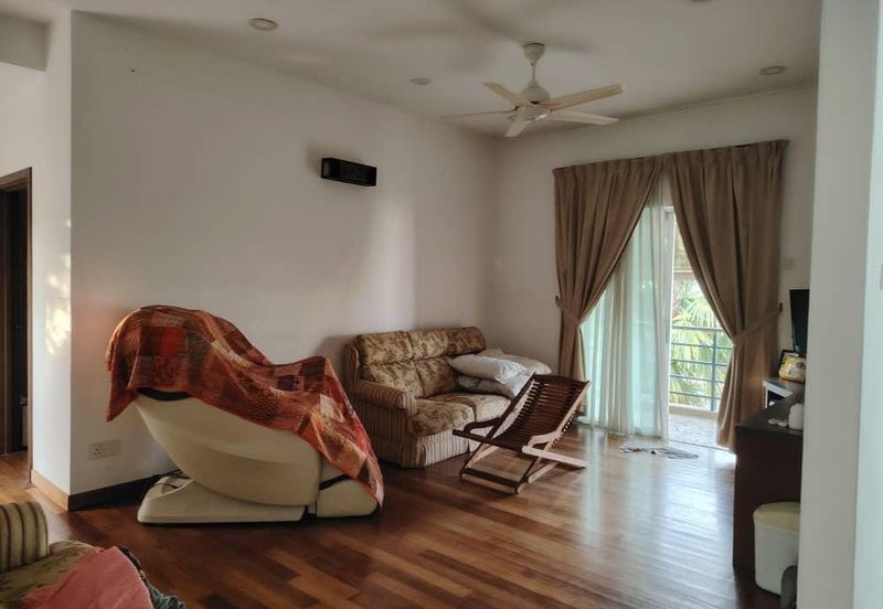 Dedaun, Bandar Cassia