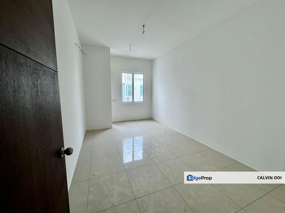 Super Link Terrace House Free From Flood , Penang, Alma