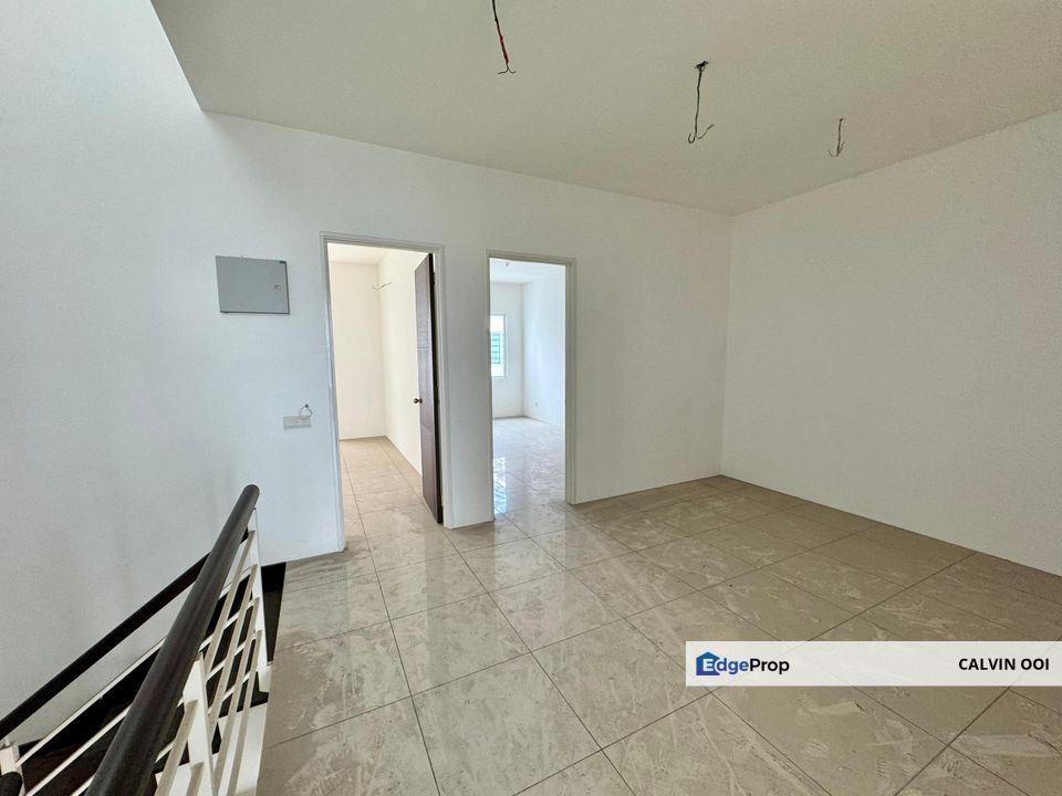 Super Link Terrace House Free From Flood , Penang, Alma