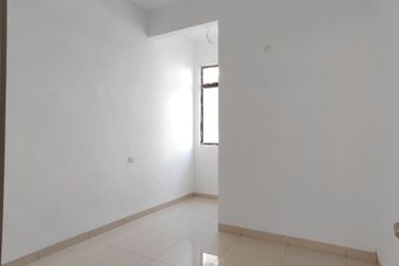 Aston Park East (Taman Aston)