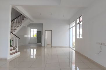 Aston Park East (Taman Aston)