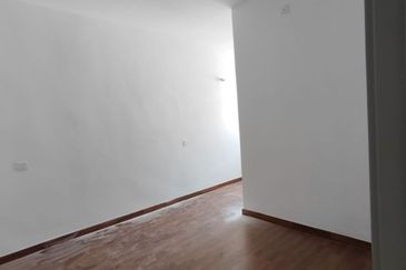 Aston Park East (Taman Aston)