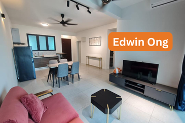 Nice Fully Furnished and Renovated Unit at Jelutong for Rent