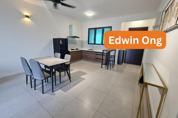 Nice Fully Furnished and Renovated Unit at Jelutong for Rent