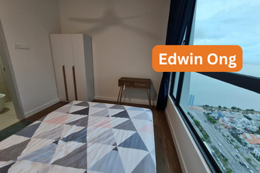 Nice Fully Furnished and Renovated Unit at Jelutong for Rent