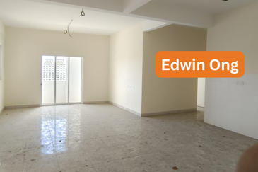 Nice Sea View and Town View Original Bare Unit at Georgetown for Sale