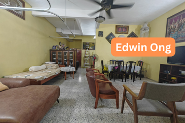 Nice Double Storey Terrace House (Intermediate) at Gelugor for Sale