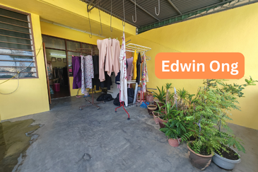 Nice Double Storey Terrace House (Intermediate) at Gelugor for Sale