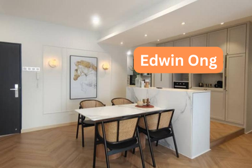 Nice Unit at Teluk Kumbar , Bayan Lepas for Sales