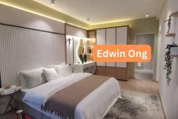 1000sqft unit with Partial Furnish at Batu Kawan for Sale