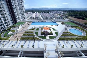 Royale Infinity @ Tambun Royale City