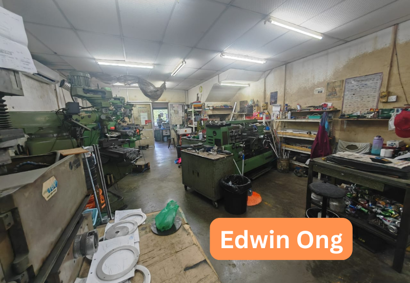 Jalan Permatang Damar Laut