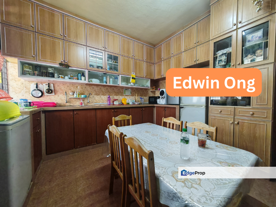 (Jalan Pantai Jerjak) Nice Double Storey Terrace House (Intermediate) at Gelugor for Sale, Penang, Batu Uban