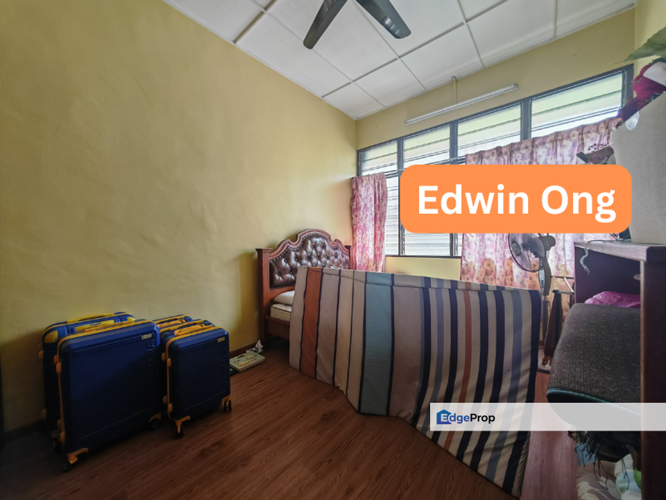 (Jalan Pantai Jerjak) Nice Double Storey Terrace House (Intermediate) at Gelugor for Sale, Penang, Batu Uban