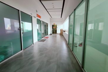 ANSON CUBE GROUND FLOOR WITH MEZANINE GEORGETOWN GOOD FOR INVESTMENT