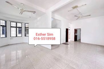 Bungalow House For Sale in Raja Uda