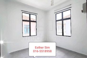 Bungalow House For Sale in Raja Uda
