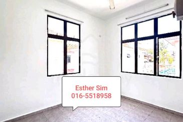 Bungalow House For Sale in Raja Uda