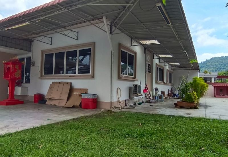 Big Land Single Storey Corner Semid  @ Taman Jelutong ,Penang