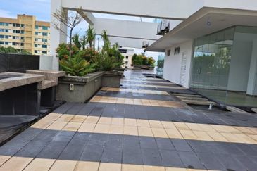 H Residence (One Ritz Residence)