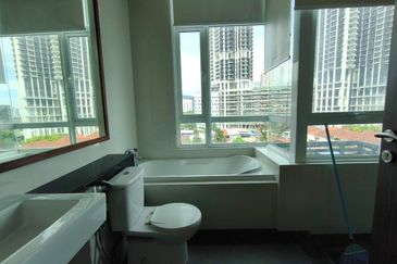 H Residence (One Ritz Residence)