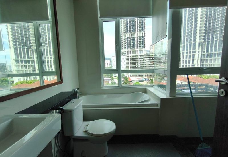 H Residence (One Ritz Residence)