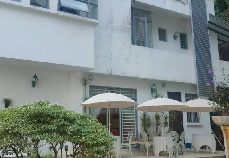 Fully Renovated /Furnished 3 Storey Corner @ Casa Lagenda Mutiara, Tanjung Bungah (Worth buy for retired home)