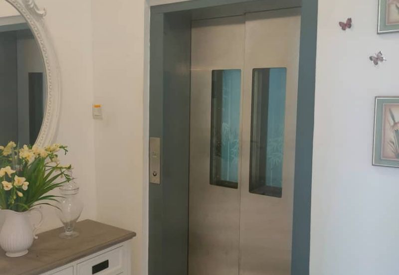 Fully Renovated /Furnished 3 Storey Corner @ Casa Lagenda Mutiara, Tanjung Bungah (Worth buy for retired home)