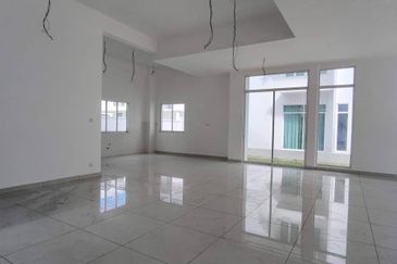 Gated and Guarded Spacious 2 storey Bungalow House  For Sale @ Bukit Mertajam