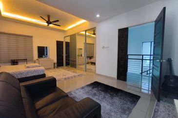 3 Storey Bungalow House with Tasteful Design @ Bukit Tengah