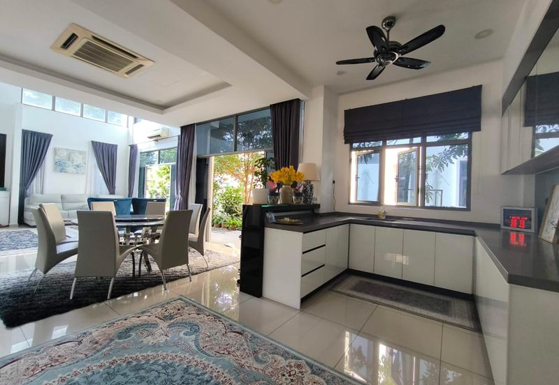 3 Storey Bungalow House with Tasteful Design @ Bukit Tengah