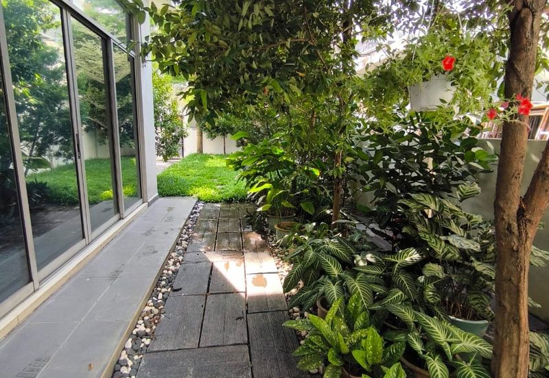 3 Storey Bungalow House with Tasteful Design @ Bukit Tengah