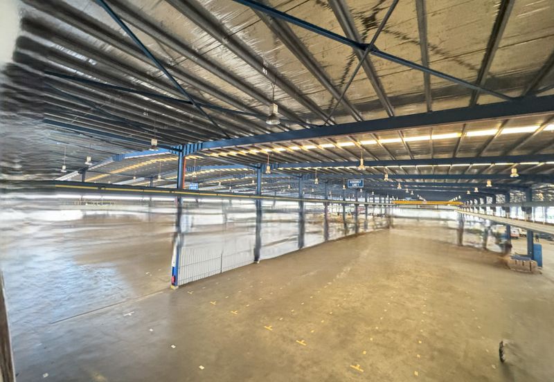 Factory/Warehouse With Big Land And Build Up Size Located In Nibong Tebal, Near High Way.