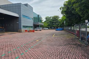 Detached Factory/Warehouse in Bukit Minyak near Pg SciencePark and Batu Kawan